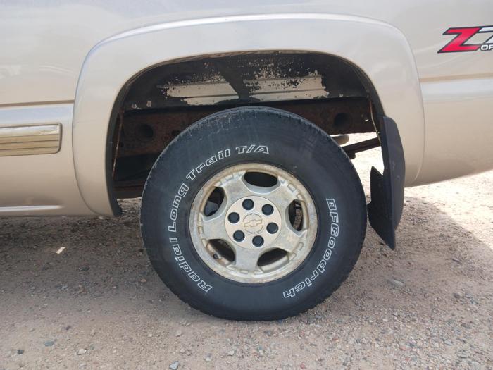 2002 chevrolet silverado-1500 ext.-cab-short-bed-4wd with 219563 miles for sale near elk-river, minnesota 192f858d898b49f6b37eb4ad29b5a9f1.jpg