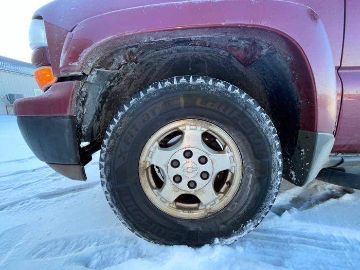 2006 chevrolet suburban 1500-4wd with 211968 miles for sale near elk-river, minnesota 198340a567b4478d9c683302edeb8deb.jpeg