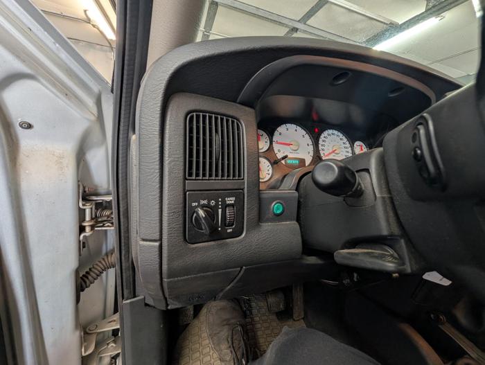 2004 dodge ram-1500 laramie-quad-cab-4wd with 122328 miles for sale near elk-river, minnesota 198e4f027c7e4612924e8d2dfddba364.jpg