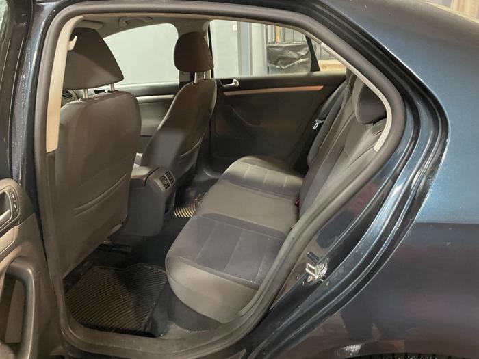 2008 volkswagen jetta with 174851 miles for sale near elk-river, minnesota 19d75e09341b4f2ca250e5ed8dd05ef4.jpg