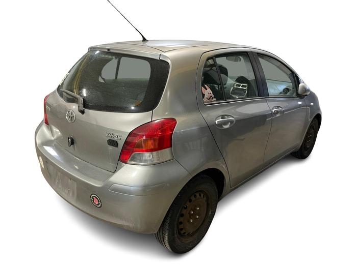 2009 toyota yaris liftback-s-5-door-at with 178503 miles for sale near elk-river, minnesota 1a2b687c777c48b5a2ebb9a5ce0bb0e0.jpg