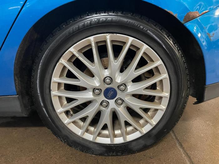 2014 ford focus titanium with 186370 miles for sale near elk-river, minnesota 1a3c1cfca6464268bddccc9688dd613b.jpg