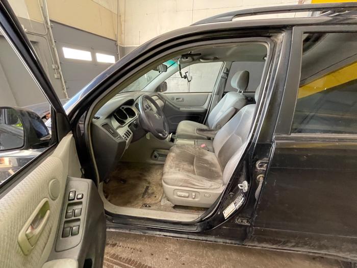 2005 toyota highlander limited-v6-2wd with 268564 miles for sale near elk-river, minnesota 1a3f96cbbc2b4ed8a6d4f51fd8a358b5.jpeg