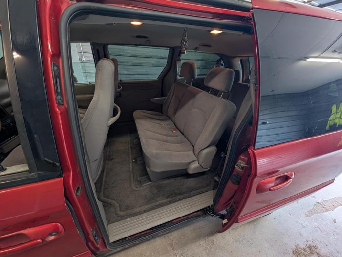 2002 chrysler town-&-country lx with 220729 miles for sale near elk-river, minnesota 1a469f92ea8643d0a1d15fab7d9c0dd4.jpg
