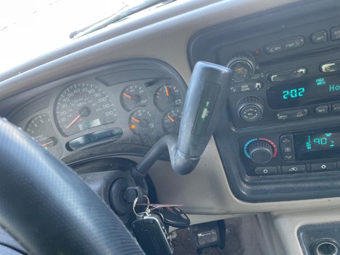 2004 gmc yukon slt with 233066 miles for sale near fridley, minnesota 1a9a0a24da00404ab69a465076f3f8d1.jpeg