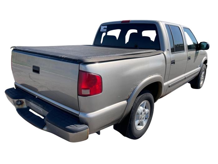 2004 chevrolet s-10 crew-cab-4wd-ls with 188749 miles for sale near elk-river, minnesota 1ab24f007ee1408bbafb8d9101b74381.jpg