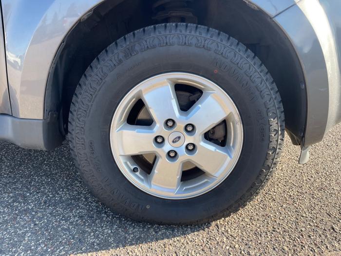 2009 ford escape xlt-4wd-v6 with 179919 miles for sale near fridley, minnesota 1add0e35c58c44f9982ebafc0c2c451a.jpeg