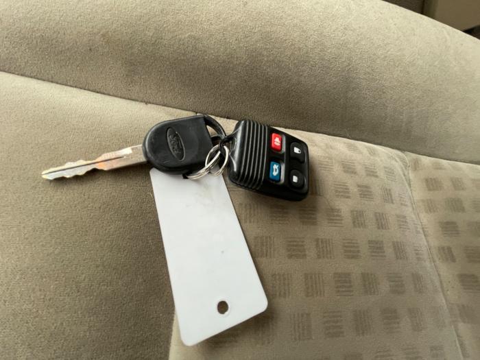 2005 ford five-hundred sel with 205561 miles for sale near elk-river, minnesota 1adec0406166435aa9cbea84e020a202.jpeg