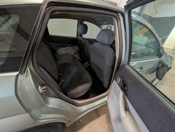 2006 ford focus zx5-s with 182860 miles for sale near elk-river, minnesota 1af27060f6b54aa4a80223bdea866120.jpg