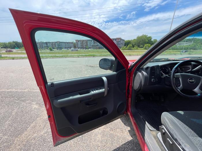 2008 chevrolet silverado-1500 work-truck-ext.-cab-std.-box-4wd with 178888 miles for sale near elk-river, minnesota 1b02c18100ed469c8ece1ea70ac87493.jpeg