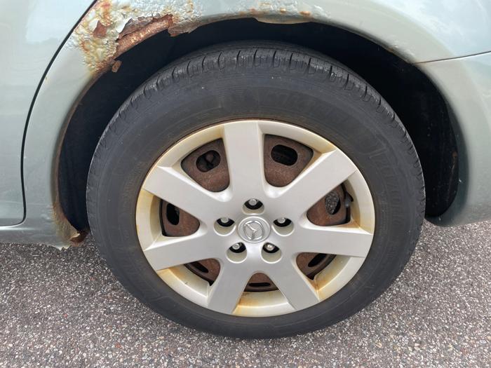 2005 mazda mazda6 i with 171297 miles for sale near elk-river, minnesota 1b0dcb53825e40569bdf43f0327708df.jpeg