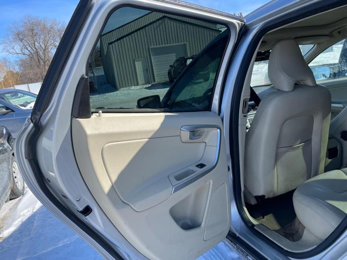 2010 volvo xc60 with 245515 miles for sale near elk-river, minnesota 1b441e02211345cf9285c3d619e7d0dc.jpg