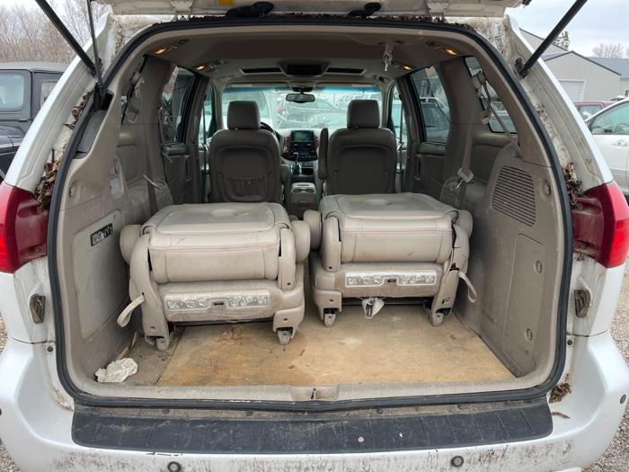 2007 toyota sienna xle with 215279 miles for sale near elk-river, minnesota 1b6e2f90d75a45c2aa6ca3cd4b1b75c1.jpg