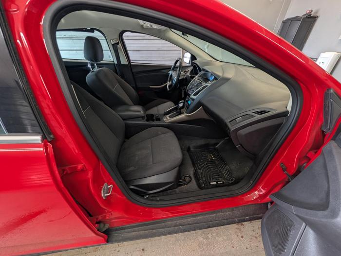 2012 ford focus sel with 221050 miles for sale near elk-river, minnesota 1b7692d16af940e88ee38411cde49391.jpg