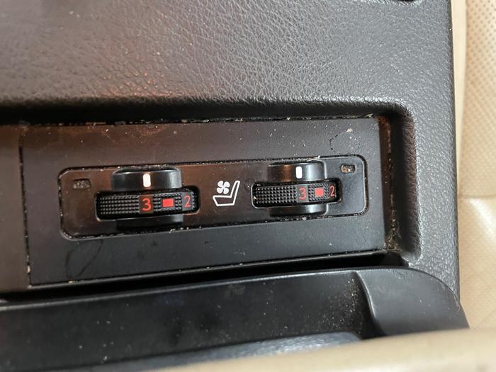 2010 lexus rx-450h awd with 289669 miles for sale near elk-river, minnesota 1b8ef8d589ef40f4a159979d4476f776.jpeg