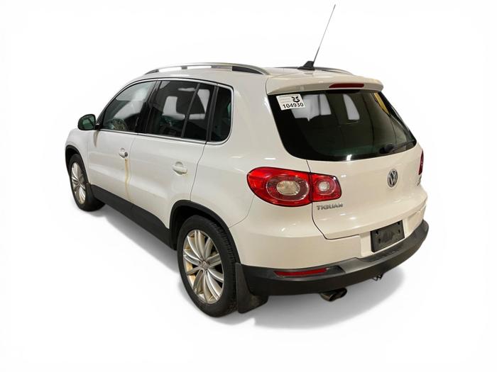 2009 volkswagen tiguan se with 243196 miles for sale near elk-river, minnesota 1b9fa67dd5f34989ae2958735d39f8c7.jpg