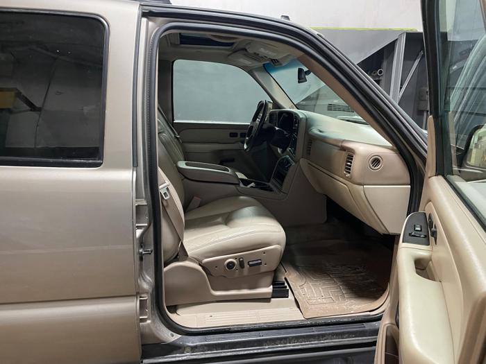 2003 chevrolet tahoe base with 181977 miles for sale near elk-river, minnesota 1bce146e07b7416ea25c382bf72e067f.jpg