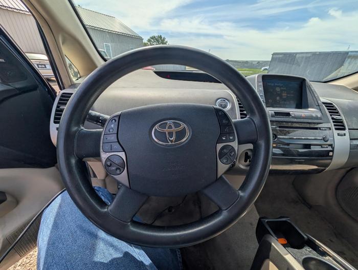 2005 toyota prius 4-door-liftback with 236528 miles for sale near elk-river, minnesota 1bedc3a4dba54d66b2add4f69d801111.jpg