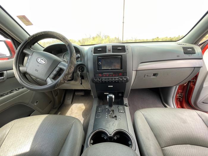 2009 kia borrego ex-v8-4wd with 221382 miles for sale near clearwater, minnesota 1c0f38d3c2684806af0f3c5e92070347.jpeg