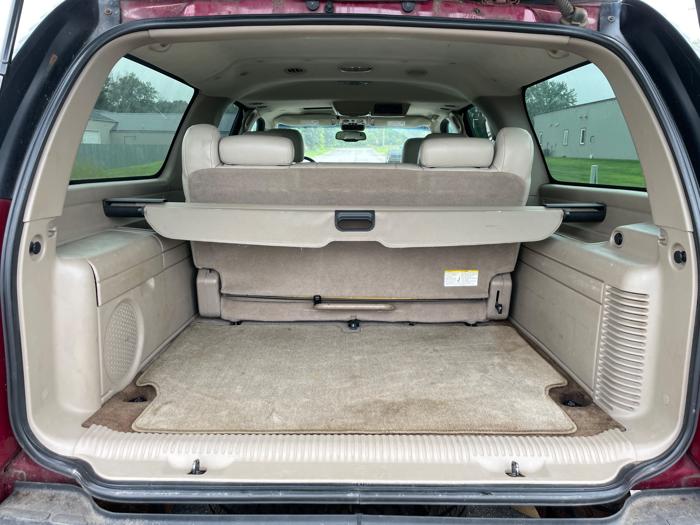 2004 chevrolet suburban 1500-4wd with 315133 miles for sale near elk-river, minnesota 1c80603680204554a5de14c1a0087902.jpeg