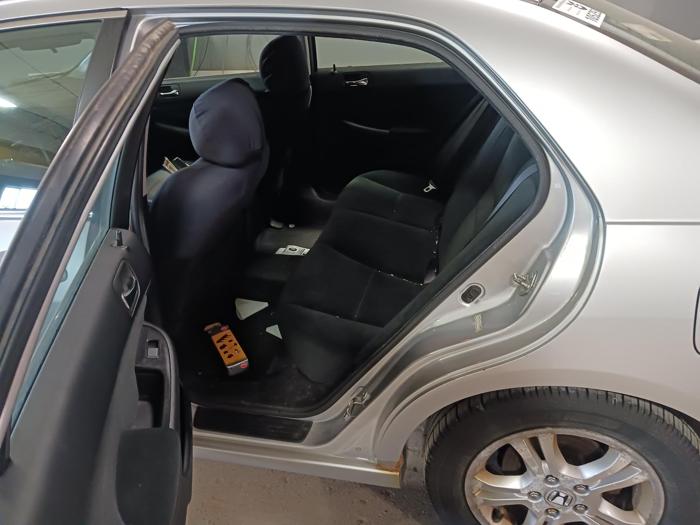 2006 honda accord lx-se-sedan-at with 168218 miles for sale near elk-river, minnesota 1c917c4b7f1d42b88ca86acd5e1d9c88.jpg