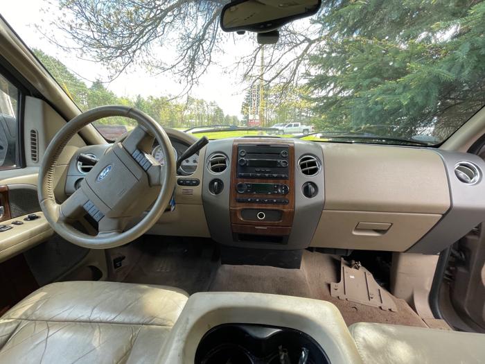 2004 ford f-150 xlt-supercrew-4wd with 196806 miles for sale near columbus, minnesota 1c9cdda4555447cf8d6e88298e854f49.jpeg