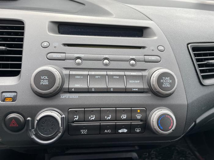 2010 honda civic lx-s-sedan-5-speed-at with 186732 miles for sale near elk-river, minnesota 1cb4b44f8a2444528fca2561a8338174.jpeg