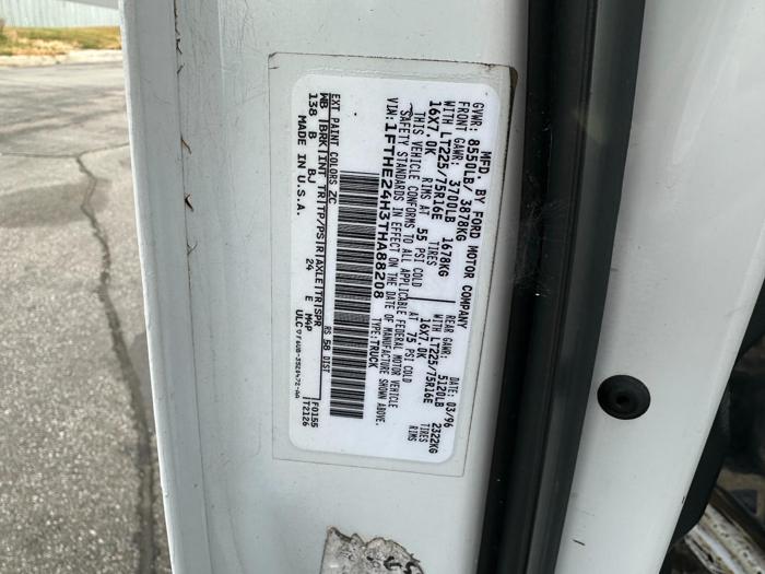 1996 ford econoline e250 with 148423 miles for sale near elk-river, minnesota 1cb531047ce14f25a9c80c82eeae1b69.jpg