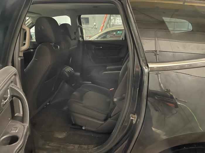 2017 chevrolet traverse lt with 301757 miles for sale near elk-river, minnesota 1cd2bca9487e4819b4710c8bf53af02a.jpg