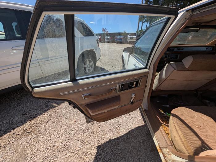 1988 buick lesabre custom with 117412 miles for sale near elk-river, minnesota 1cdcc9b483144cad81b6cb2088dc290c.jpg