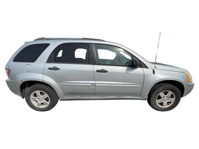 2005 chevrolet equinox ls-awd with 129255 miles for sale near elk-river, minnesota 1d009ca429744564a9443ae5d8575036.jpg