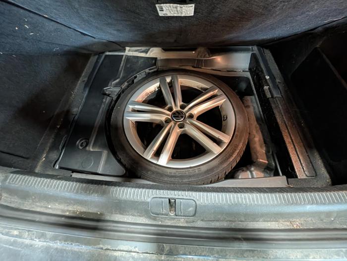 2009 volkswagen cc vr6-4motion with 219294 miles for sale near elk-river, minnesota 1d1c563719d0403f82c6bc336fce67bd.jpg