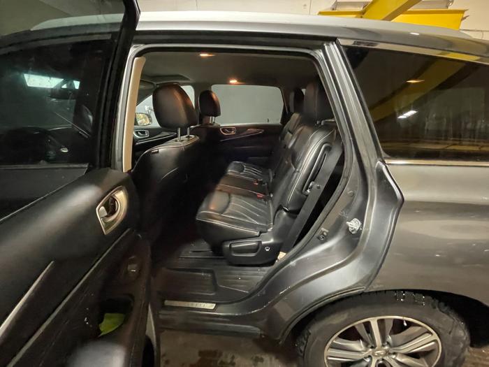 2016 infiniti qx60 base-awd with 216409 miles for sale near elk-river, minnesota 1d20d7f44f93494e88799a7e3fec1e58.jpeg