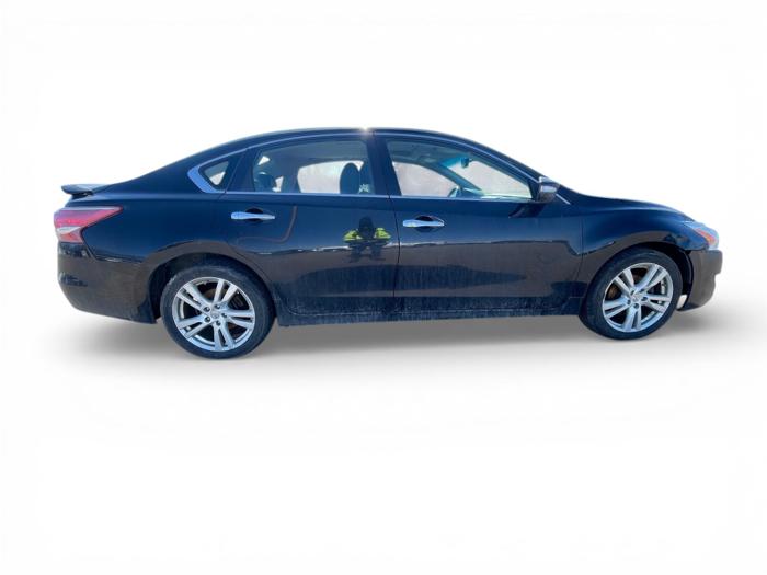 2013 nissan altima 3.5-sv with 198003 miles for sale near fridley, minnesota 1d2e410e0b30479cb5eabdcd16619261.jpg