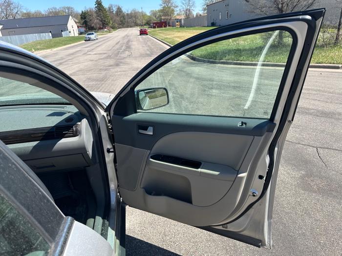 2008 mercury sable base with 180821 miles for sale near elk-river, minnesota 1d540788326c4d579d32ca0725eaf757.jpeg