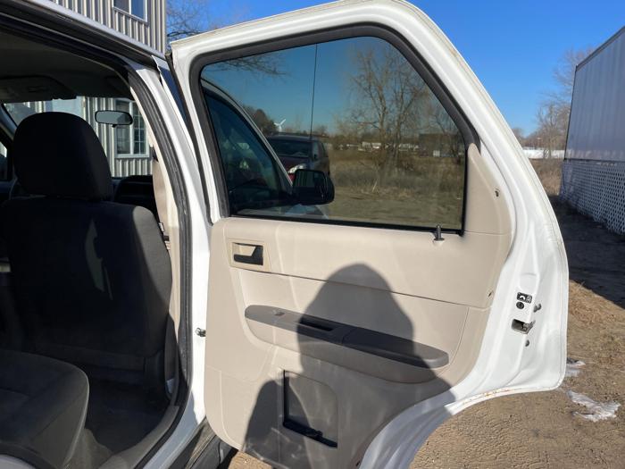 2011 ford escape xls with 113303 miles for sale near elk-river, minnesota 1d7d9cec60524136b4568c23a3bd4646.jpg