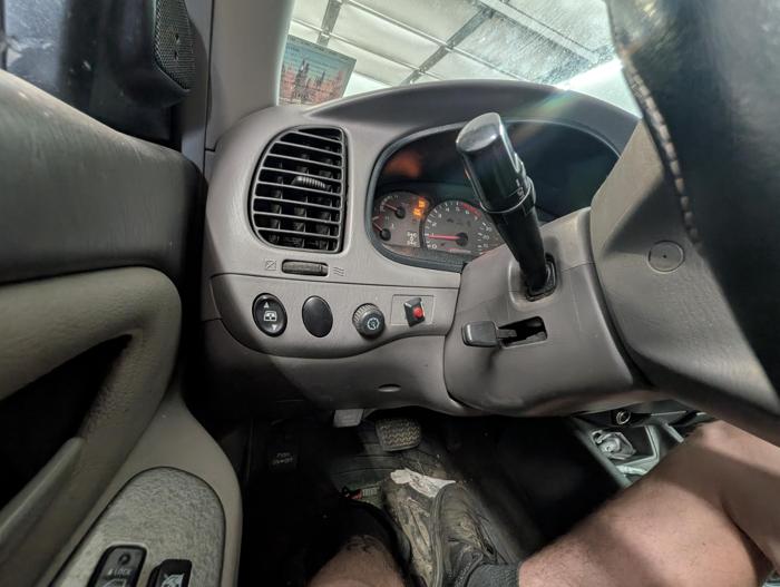2002 toyota sequoia limited-4wd with 216240 miles for sale near elk-river, minnesota 1d9de8c8a8854049b70981acbd363293.jpg