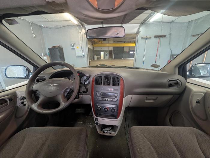2006 chrysler town-&-country base with 224797 miles for sale near elk-river, minnesota 1dc2fda8bdbc4b27b758de43a85f71eb.jpg