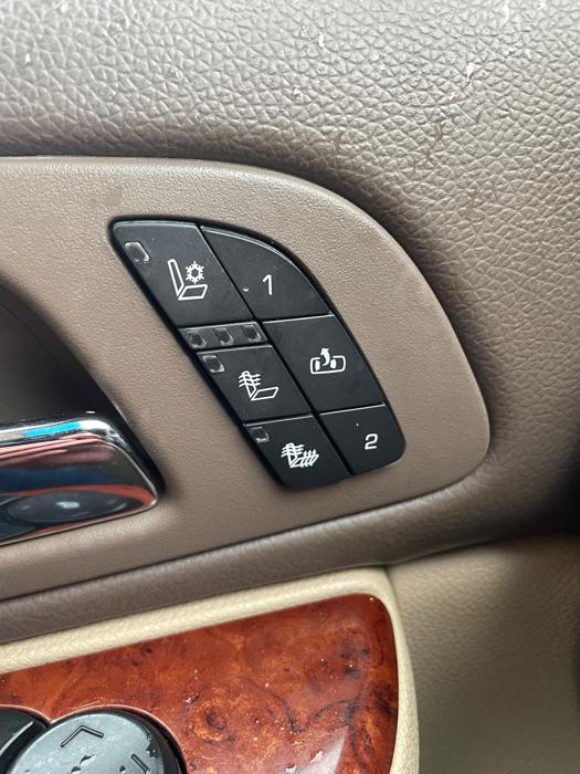 2012 chevrolet tahoe ltz-4wd with 200176 miles for sale near rochester, minnesota 1e04cd90086a4b80af74d933728ef8ae.jpeg