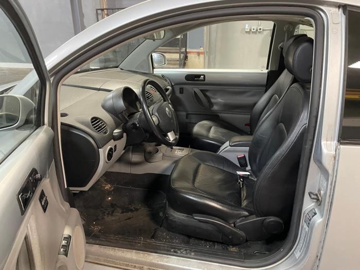 2005 Volkswagen Beetle