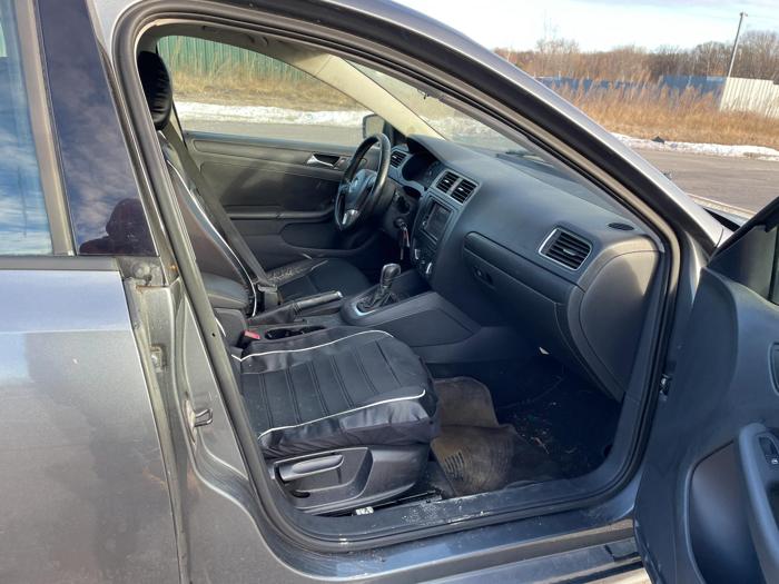 2011 volkswagen jetta se with 123483 miles for sale near elk-river, minnesota 1e1f74ae65d04a12b480e2705971a9c7.jpg