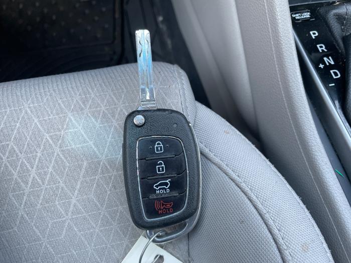 2018 hyundai tucson sel-awd with 93271 miles for sale near burnsville, minnesota 1e27eac809c044608198a0c6e86e5fbc.jpeg