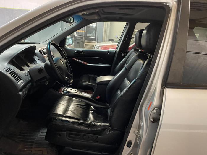 2004 acura mdx touring-package with 176314 miles for sale near elk-river, minnesota 1e2e4fabb6a14f7b8edf8c48ded9f5f3.jpg