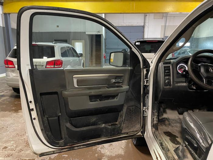 2019 ram 1500-classic tradesman with 132339 miles for sale near elk-river, minnesota 1e3f9f365bac471d86dee7f15d38fff3.jpg