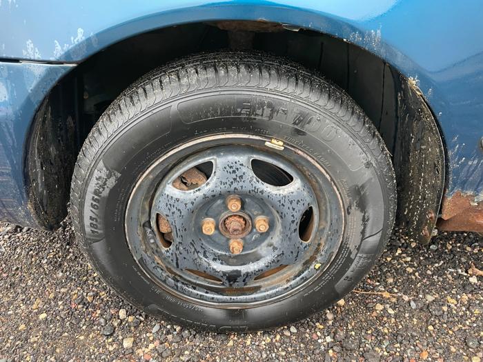 2001 chevrolet prizm lsi with 94535 miles for sale near elk-river, minnesota 1e455d389b9e489abbe1e902da0faddf.jpeg