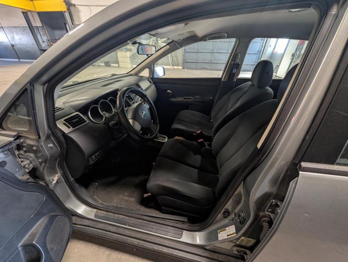 2009 nissan versa 1.8-s-sedan with 217880 miles for sale near elk-river, minnesota 1e5b883b81ea424181a54948f74cb578.jpg