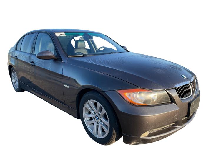 2006 bmw 3-series 325i-sedan with 170219 miles for sale near elk-river, minnesota 1e711d0ac33f4790a3b259aea6bae2c7.jpg