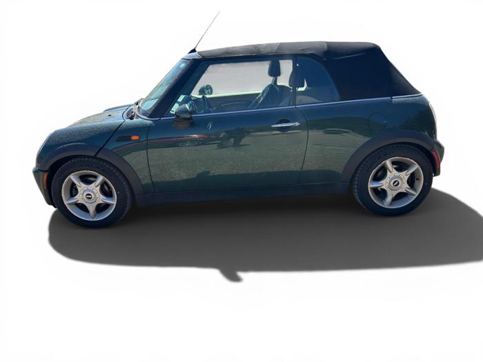 2006 mini cooper convertible with 118442 miles for sale near elk-river, minnesota 1e863fd167a04be4b9227331472a73a2.jpg