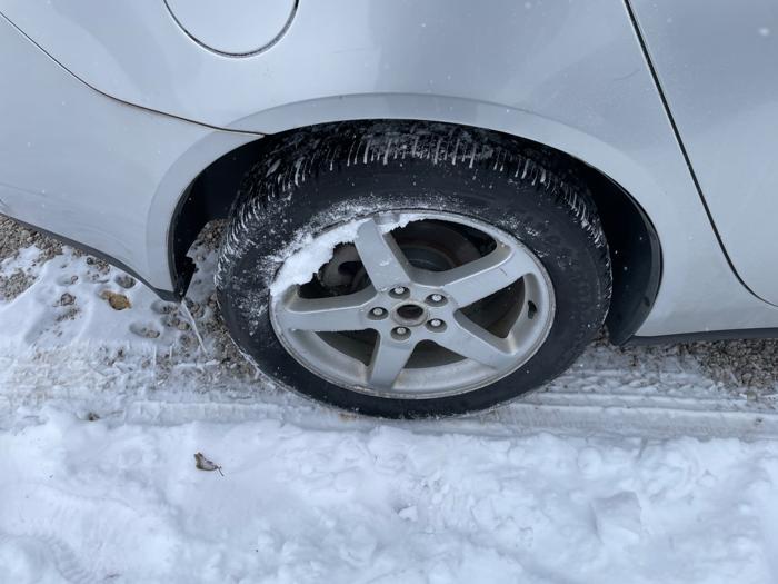 2007 pontiac g6 sedan with 176099 miles for sale near elk-river, minnesota 1e93138d7fdc4241985e39d49799dadb.jpeg