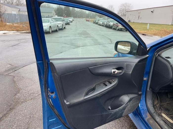 2009 toyota corolla base with 179173 miles for sale near elk-river, minnesota 1ea065b68f3b4c14a7f3a79d77626860.jpg